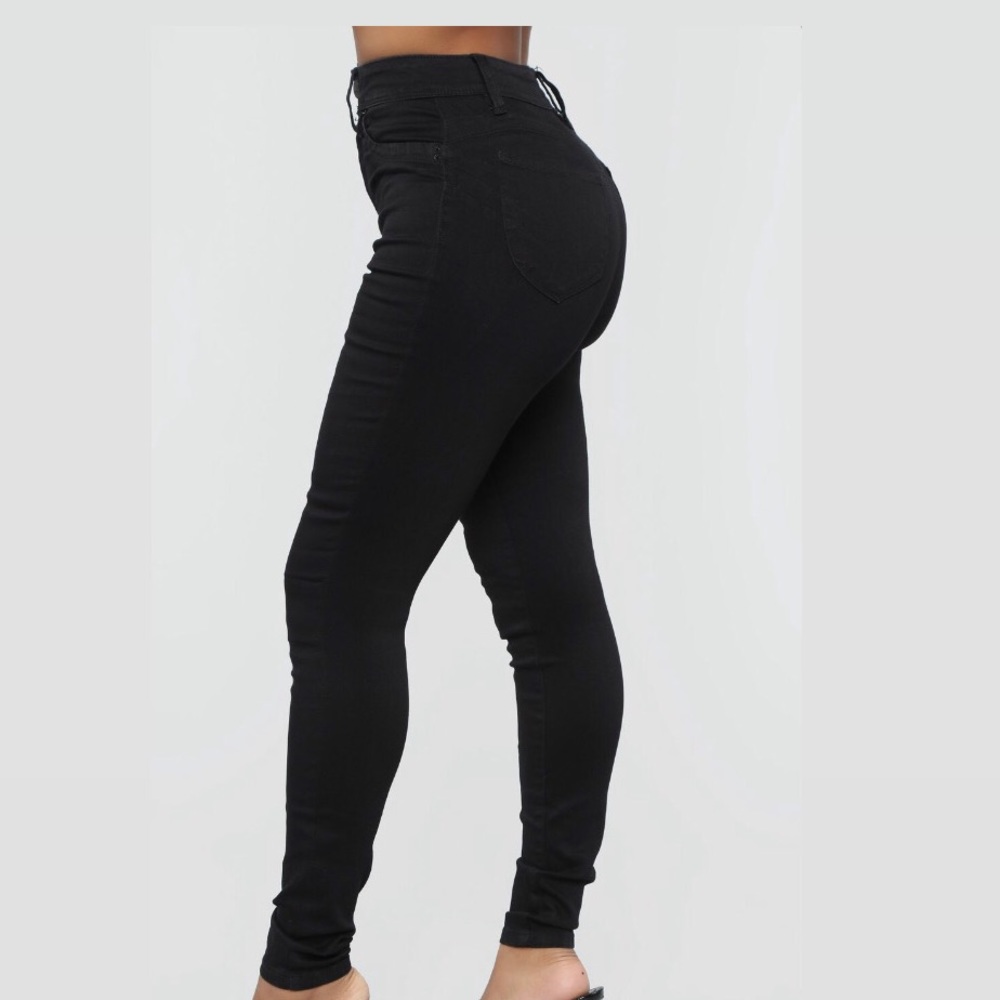 Fashion Nova Jeans - Picture 2 of 3